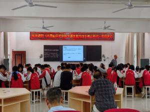 市县教科研专家到叙永县两河中学指导教科研工作